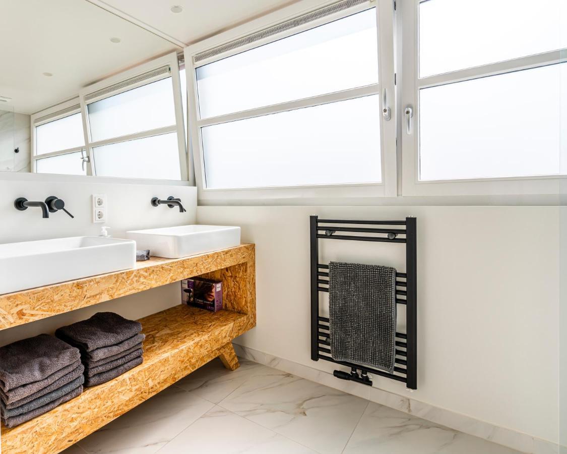 Vikinghuis Bed By The Sea เวชต์คาเปลเล ภายนอก รูปภาพ